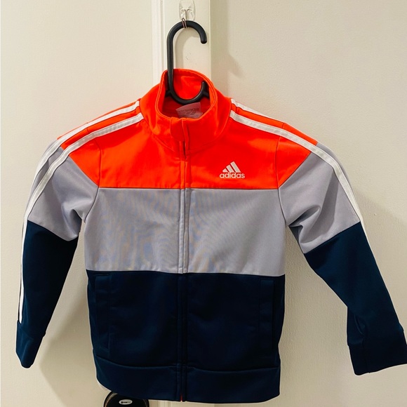 (SOLD) Adidas Youth  windbreaker Running sports Jacket in Orange, Gray, and Navy - Picture 2 of 5